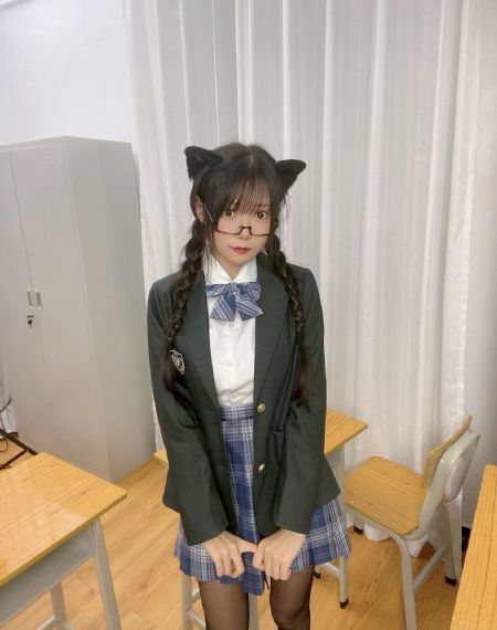 从后面挺进朋友未婚妻视频_高清最新电影在线观看